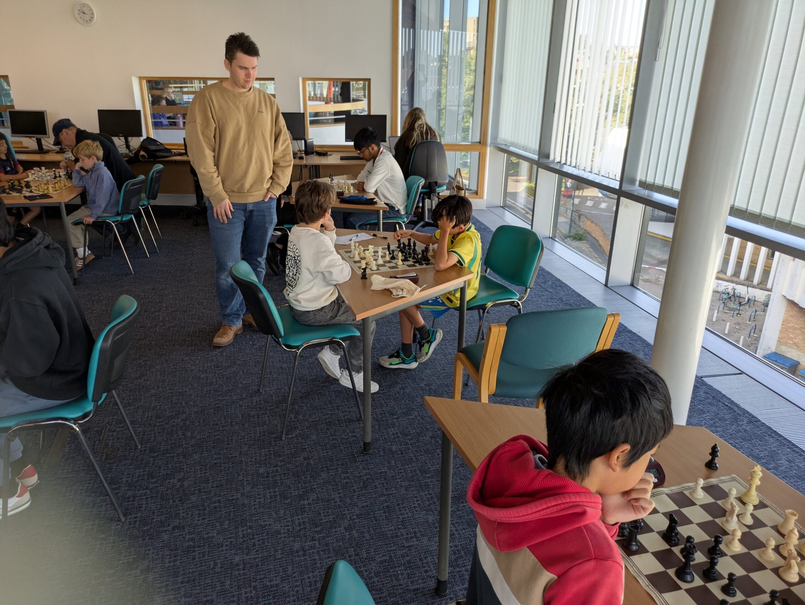 Overview of the chess club in action